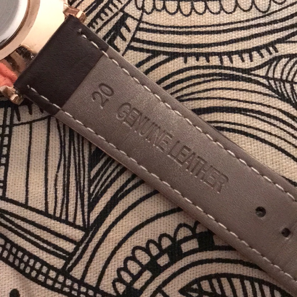 Watch - Picture 3 of 6